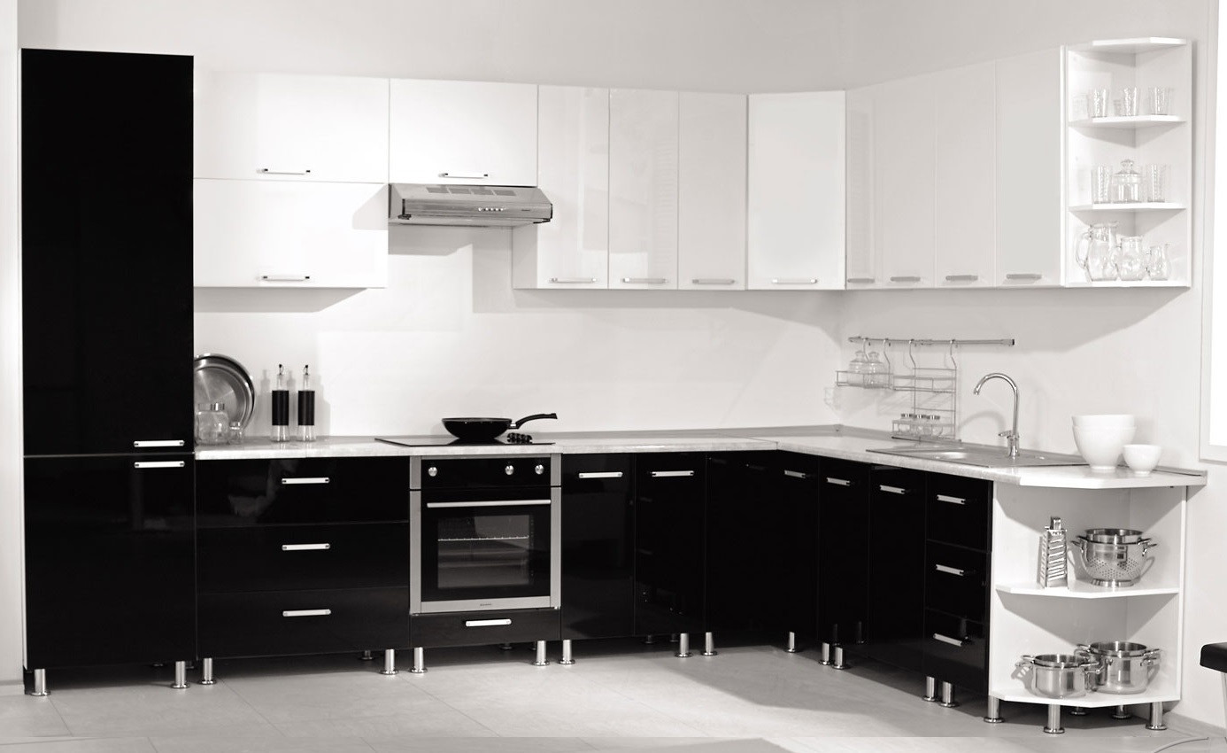 Set bucătărie Ambianța Perla Black 3.5 x 2.4 m