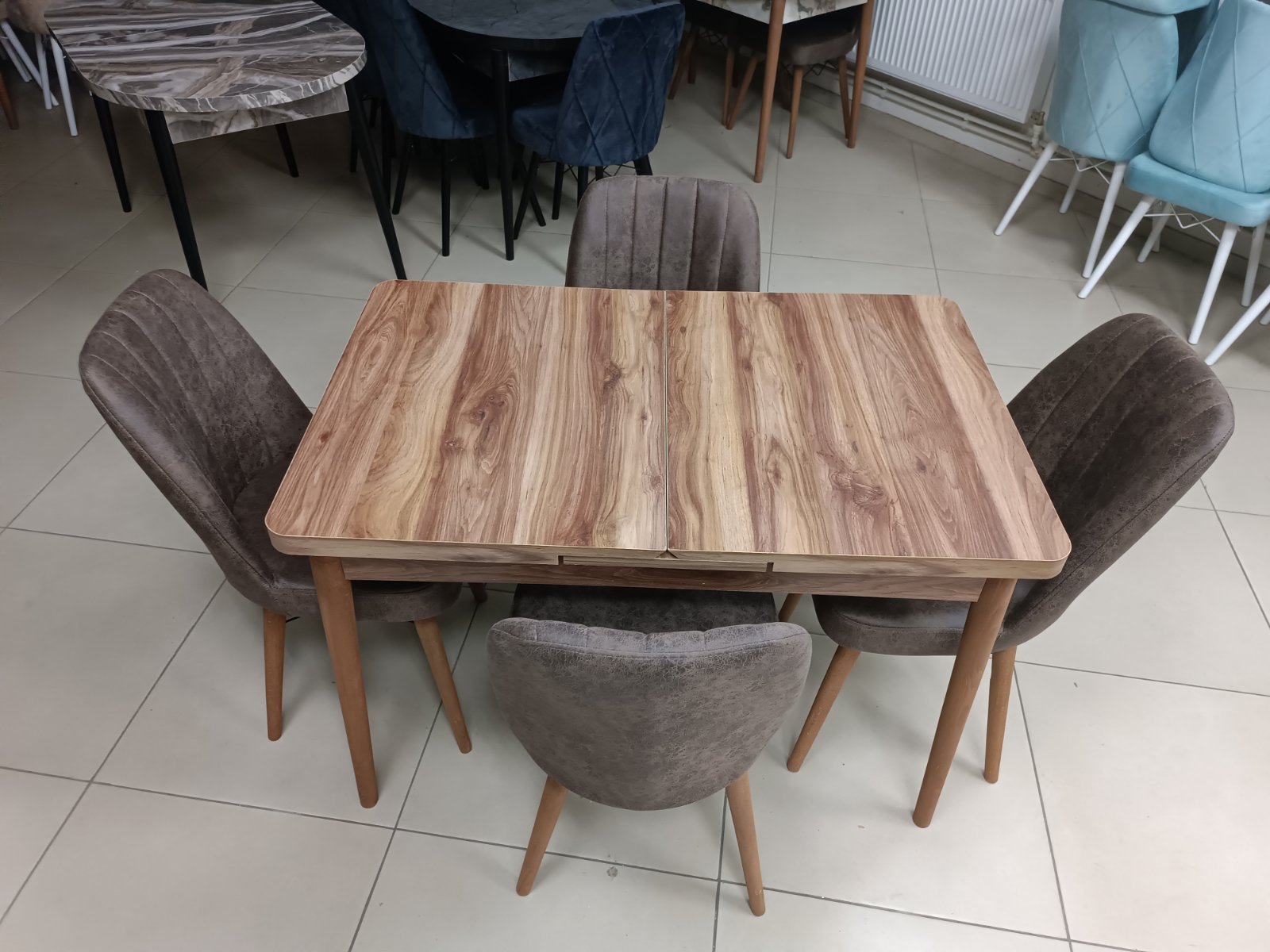 Set de masă ES 210 (4 scaune)